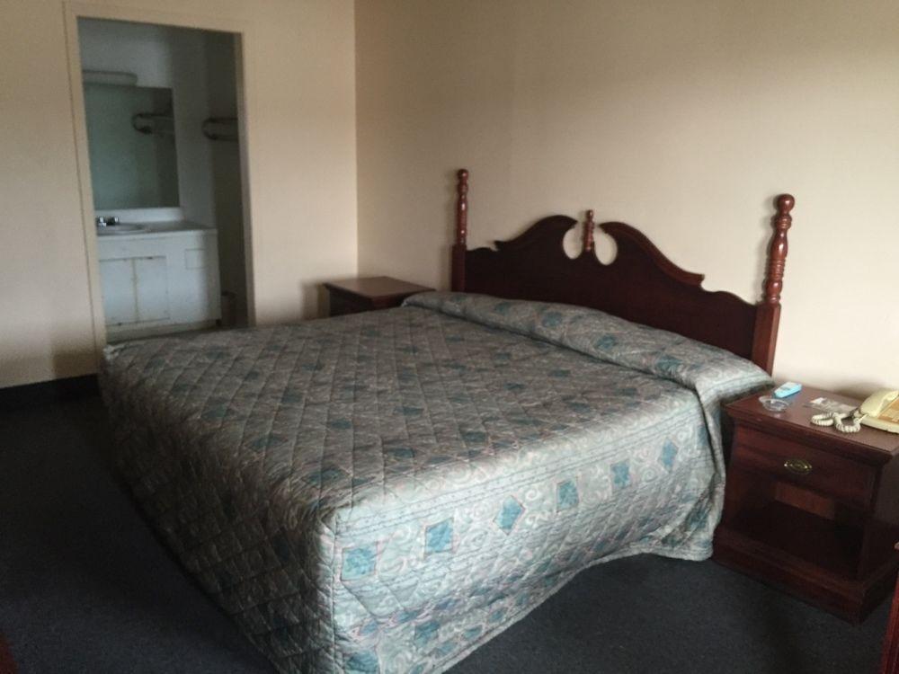 Rodeway Inn Диксон Экстерьер фото