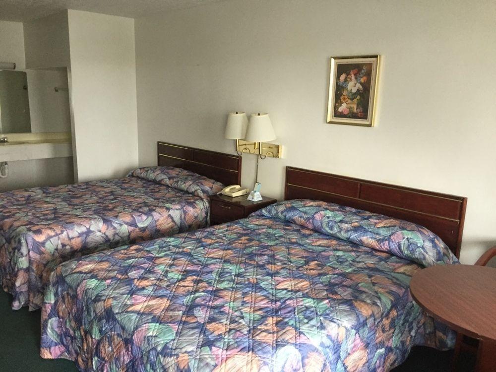 Rodeway Inn Диксон Экстерьер фото